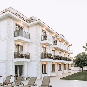 https://venezia-alacati-by-nobela.aegeanhotels.net