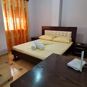 Brace Gjirokastra