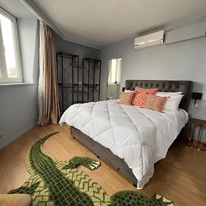https://hotel-la-piece.brusselshotelsbook.com